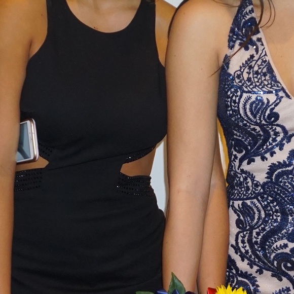 Classy, evening cocktail dress. Can be used for dinners, partys, homecoming, etc - Picture 6 of 6